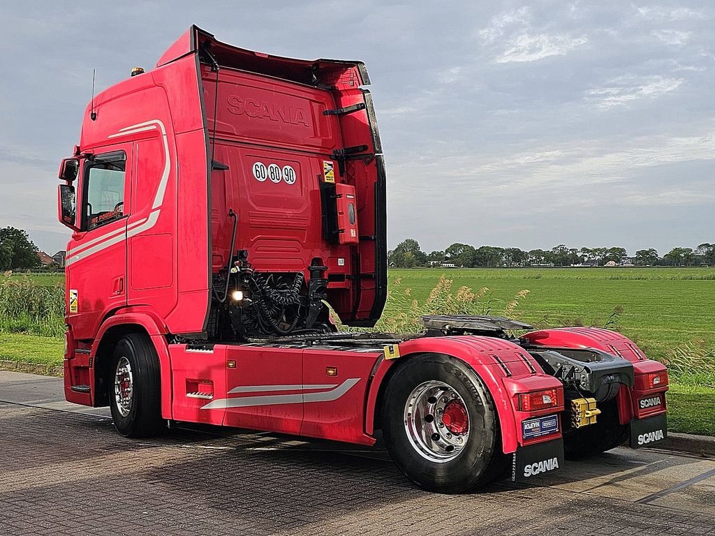 SCANIA R450