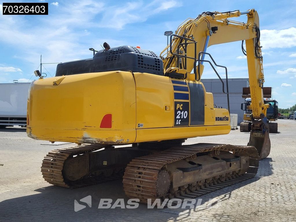 Komatsu PC210 LC-11