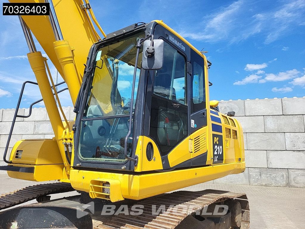 Komatsu PC210 LC-11