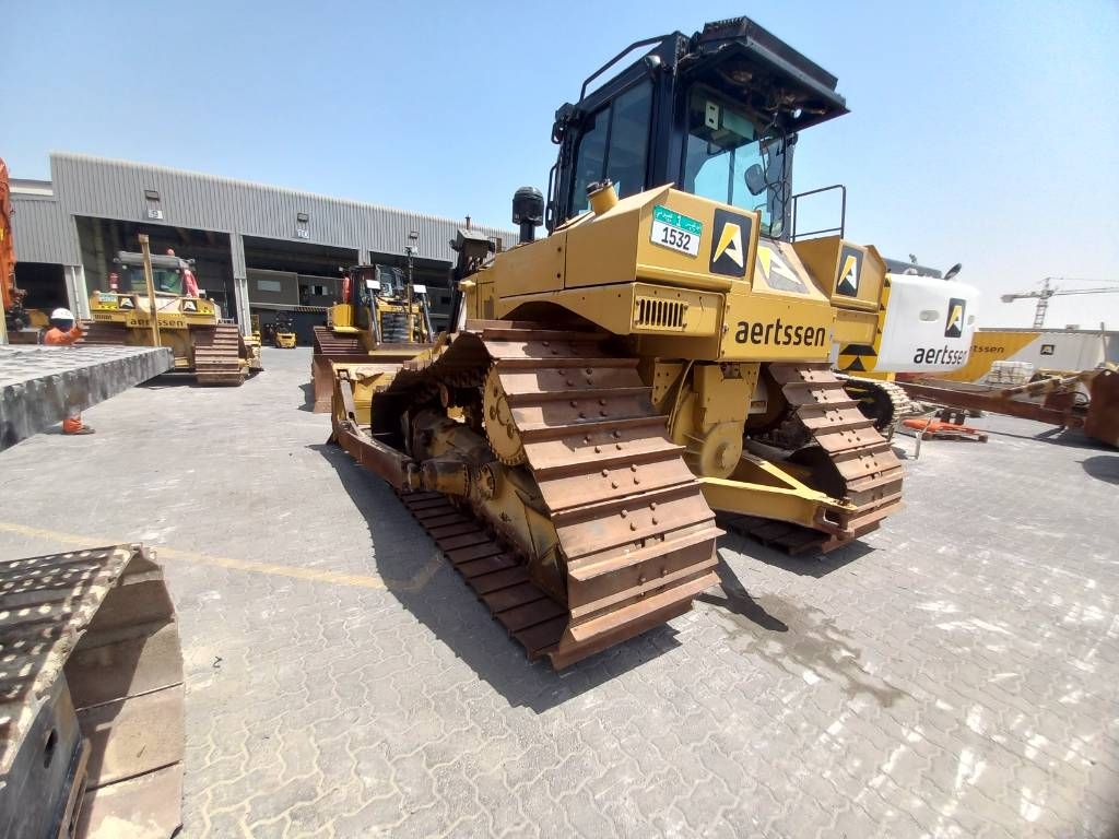 CAT D6R LGP (EXW - Abu Dhabi)