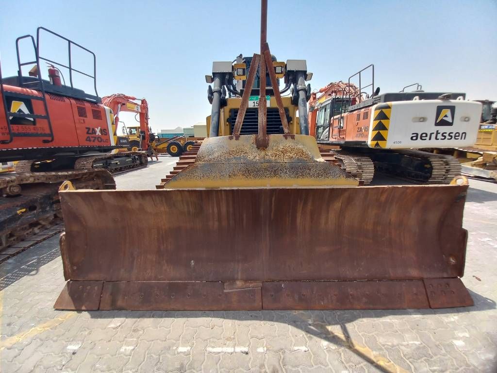 CAT D6R LGP (EXW - Abu Dhabi)