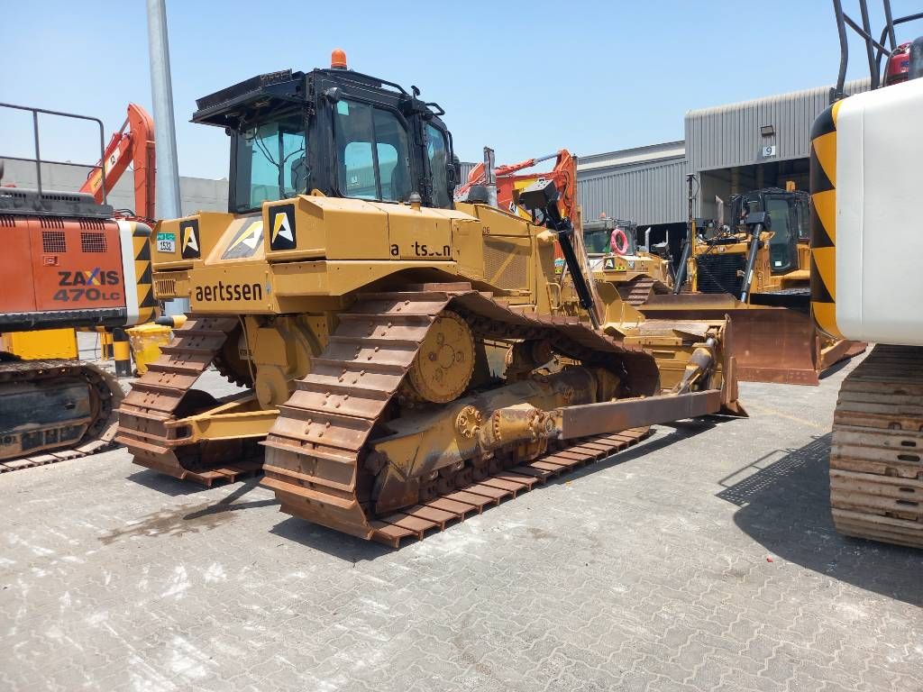 CAT D6R LGP (EXW - Abu Dhabi)