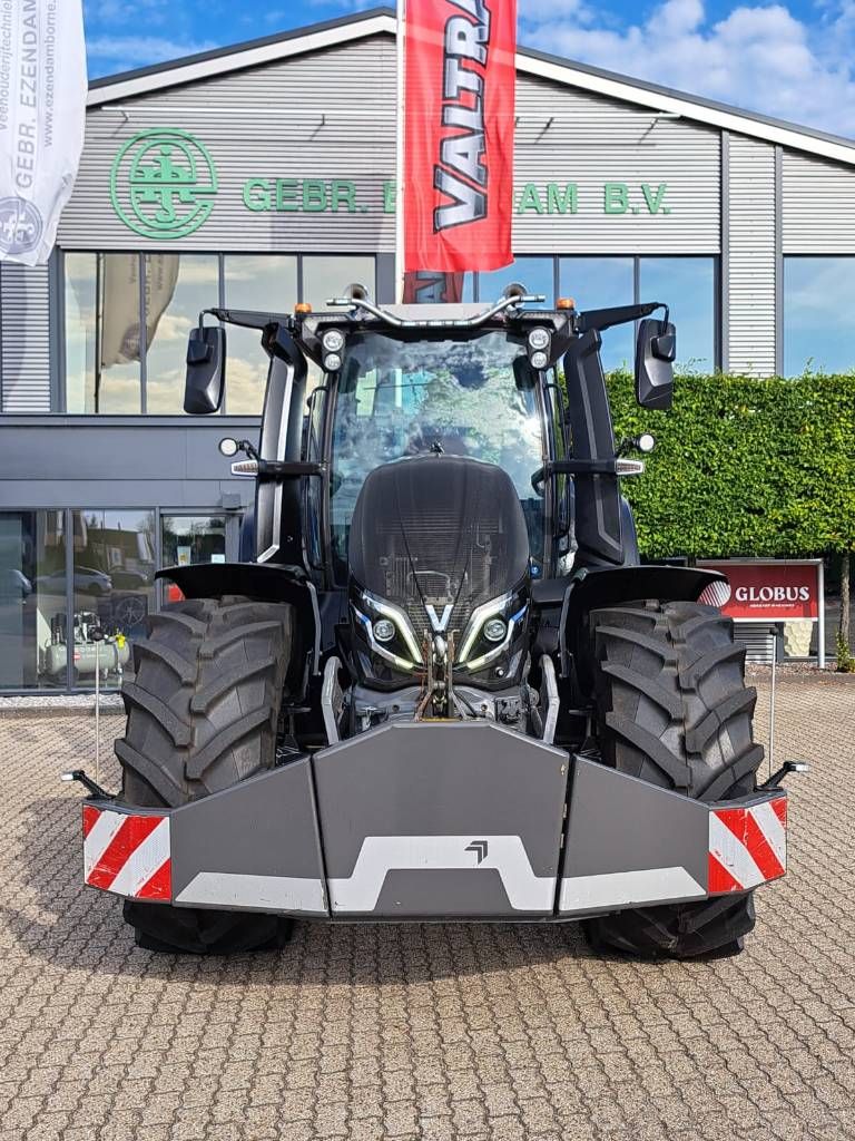 Valtra Q 305
