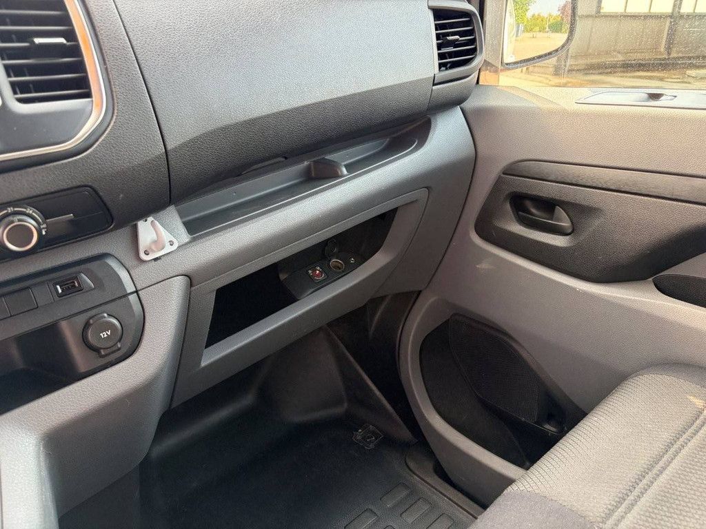 Peugeot Expert 2.0 HDI Diesel 123hp Van