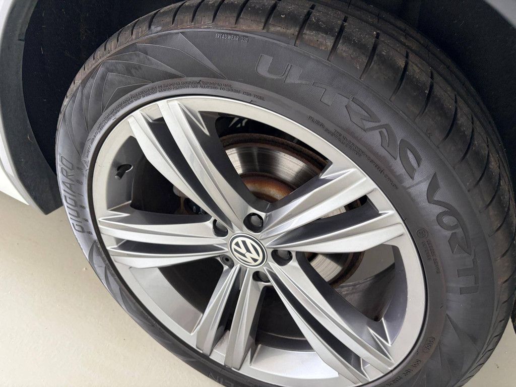SUV Volkswagen Tiguan R-Line Diesel 150 PS 2017 (Marge)