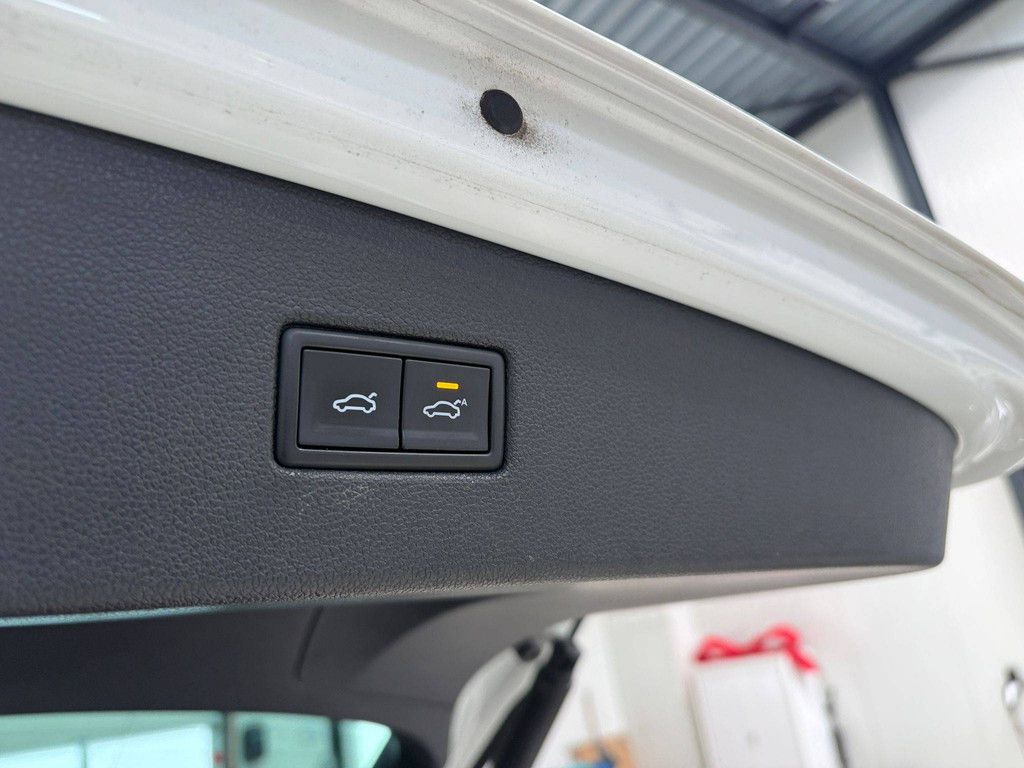 SUV Volkswagen Tiguan R-Line Diesel 150 PS 2017 (Marge)