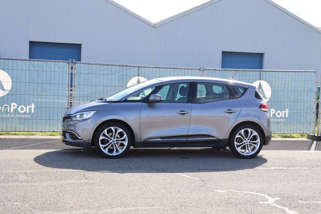 Personenauto Renault Scenic Benzine 140pk 2018