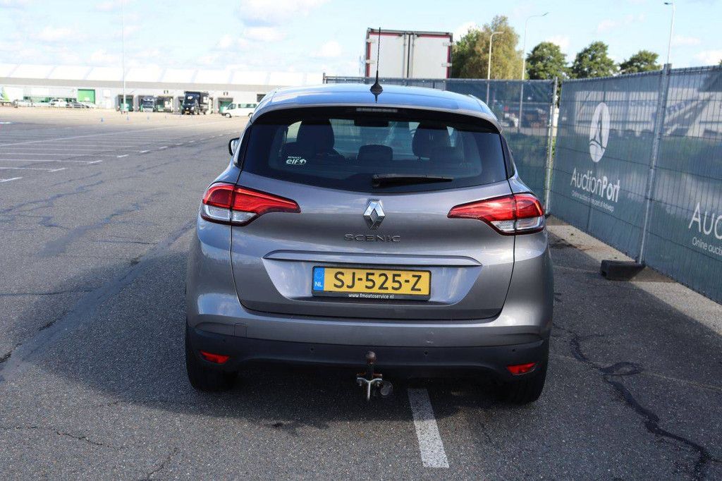 Personenauto Renault Scenic Benzine 140pk 2018
