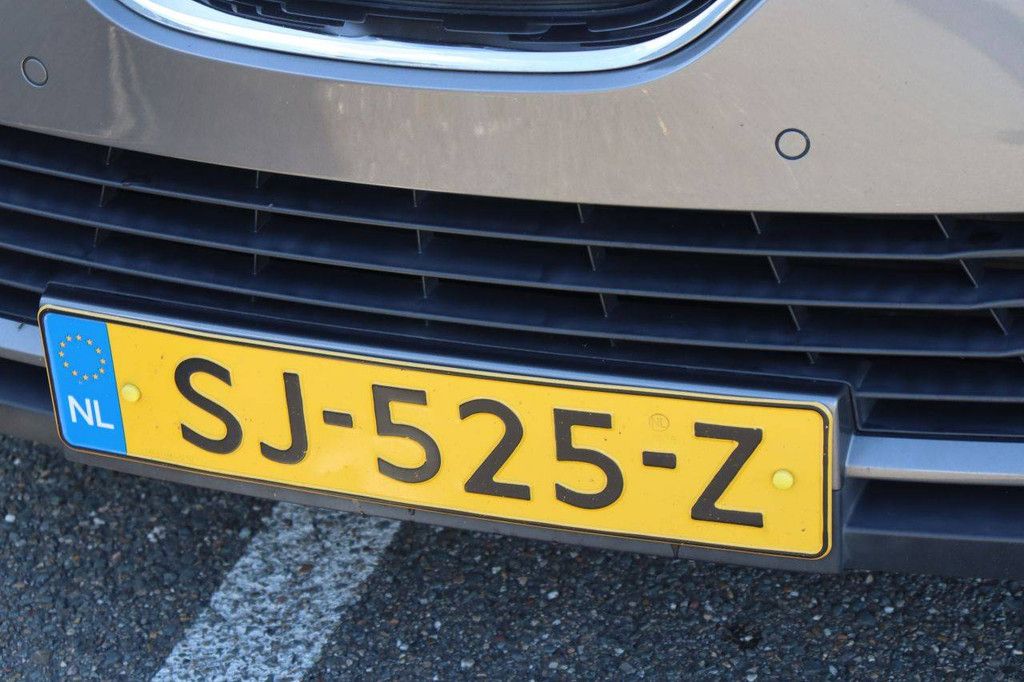 Personenauto Renault Scenic Benzine 140pk 2018