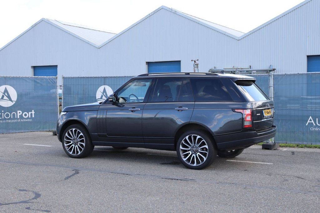 SUV Land Rover Range Rover Diesel 259 PS 2015