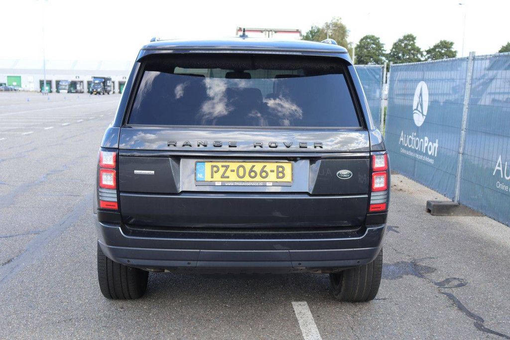 SUV Land Rover Range Rover Diesel 259 PS 2015