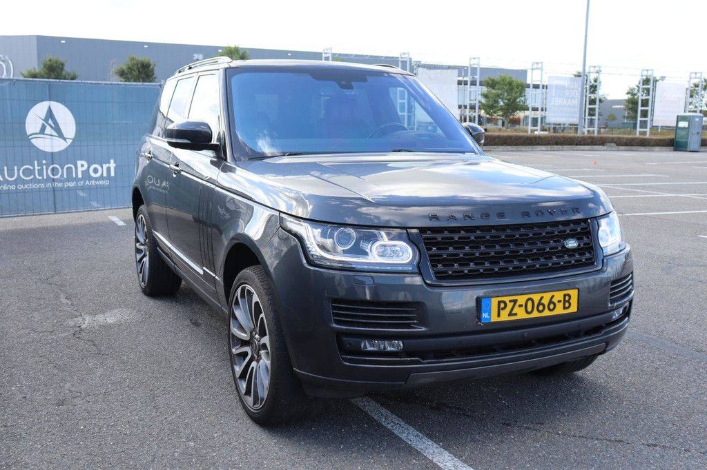SUV Land Rover Range Rover Diesel 259 PS 2015