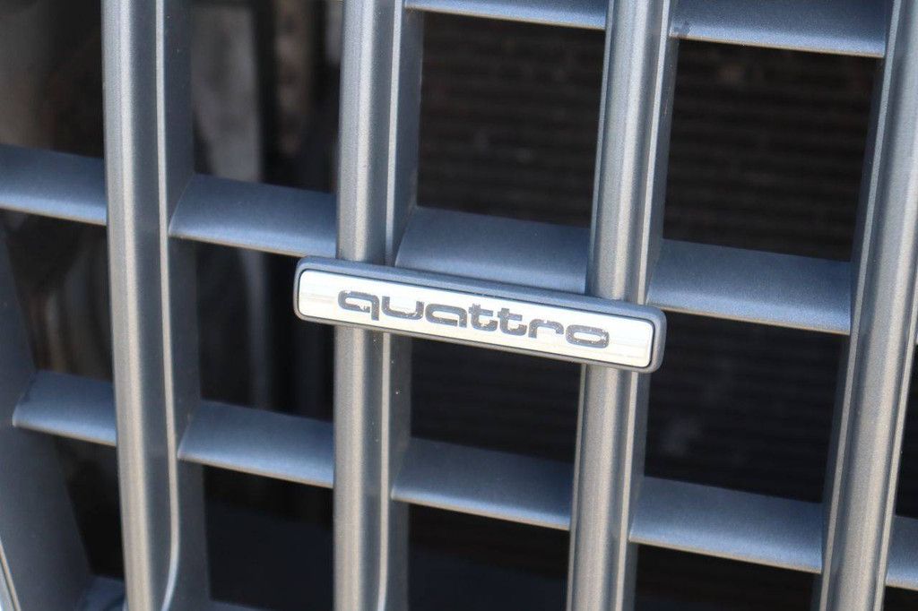 SUV Audi Q3 Pro Line Petrol 170hp 2012