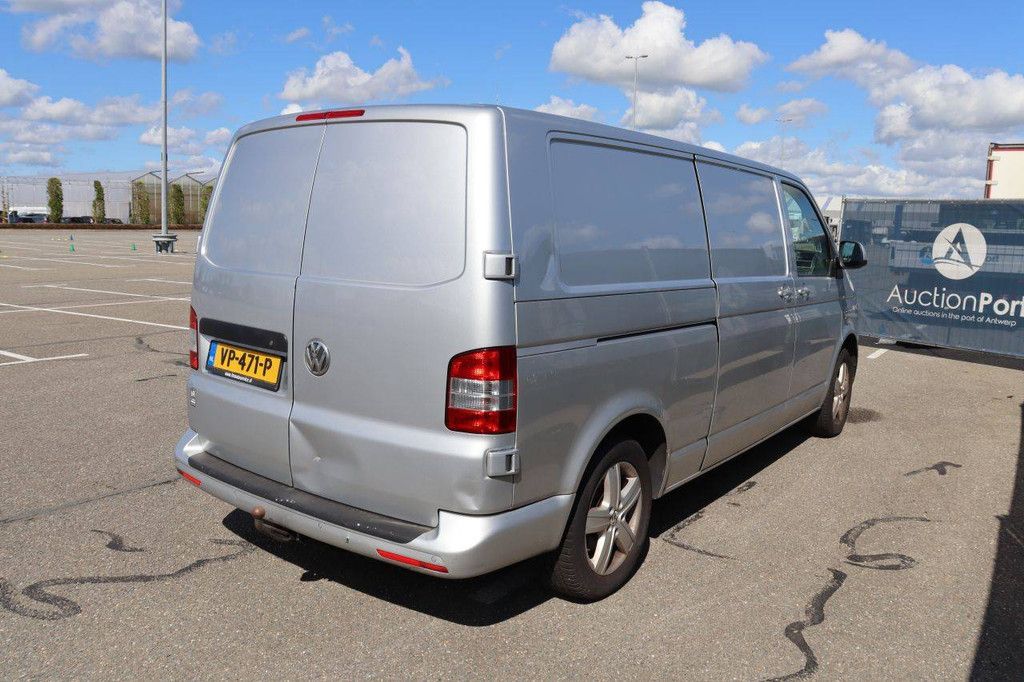 Volkswagen Transporter Diesel 180 PS Van 2015