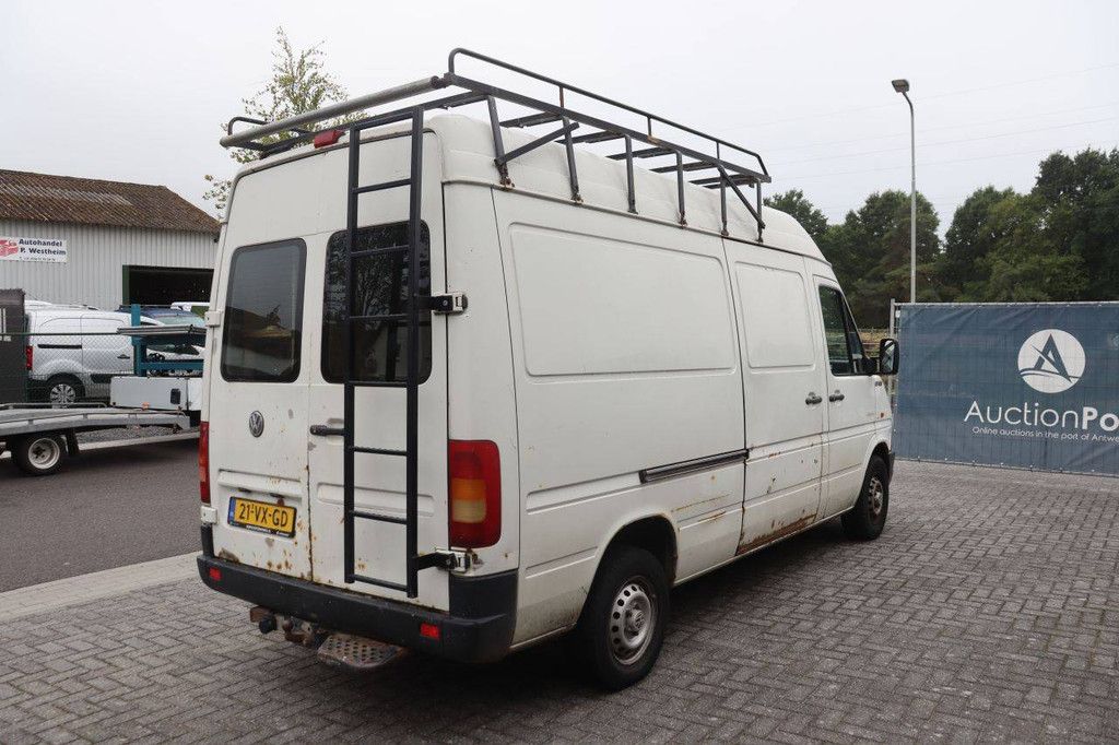Volkswagen LT35A Diesel Van 109 PS 2001