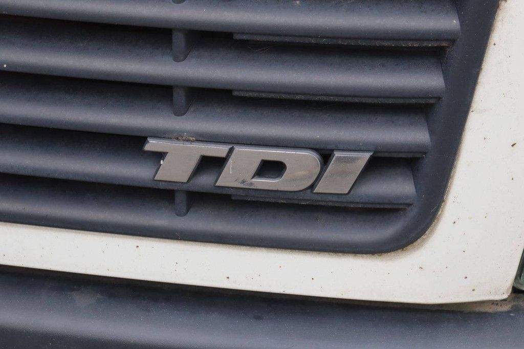 Volkswagen LT35A Diesel Van 109 PS 2001
