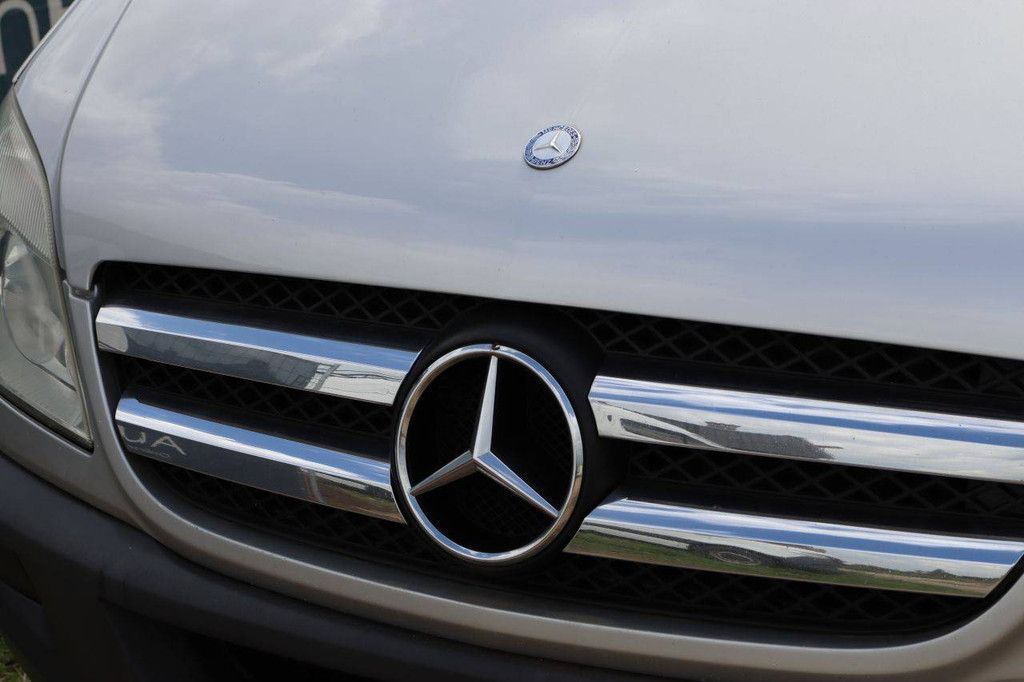 Car Transporter Truck Mercedes-Benz 518 CDI Diesel 184hp 2008