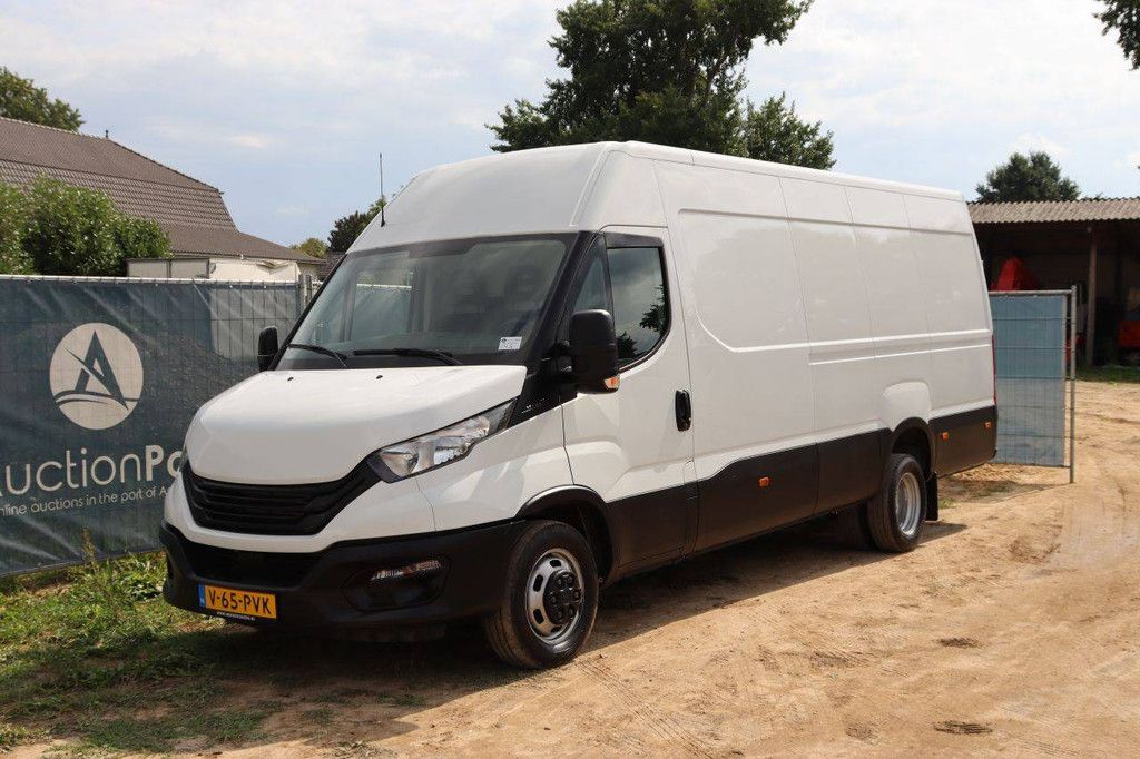Iveco 35C14 Diesel-Transporter 136 PS 2022