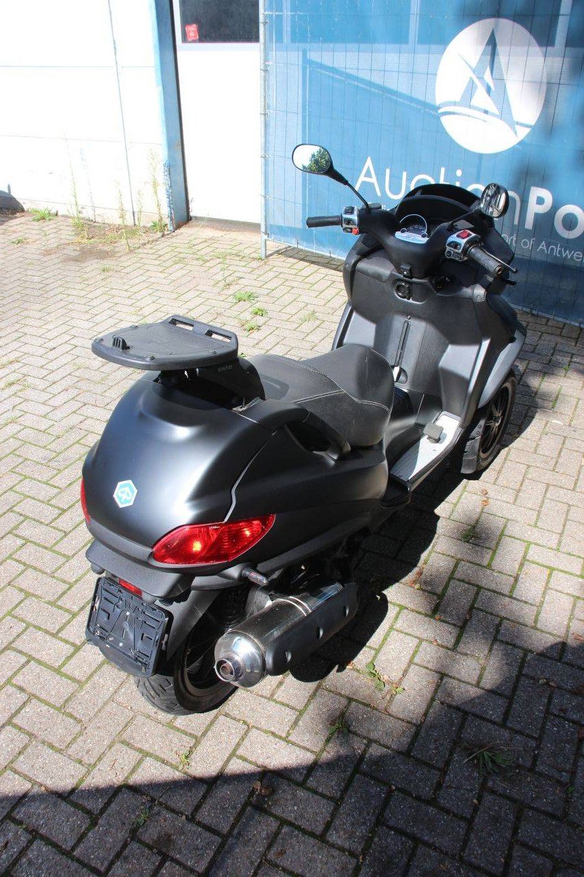 Roller Piaggio MP3 500 LT Benzin 40 PS 2013
