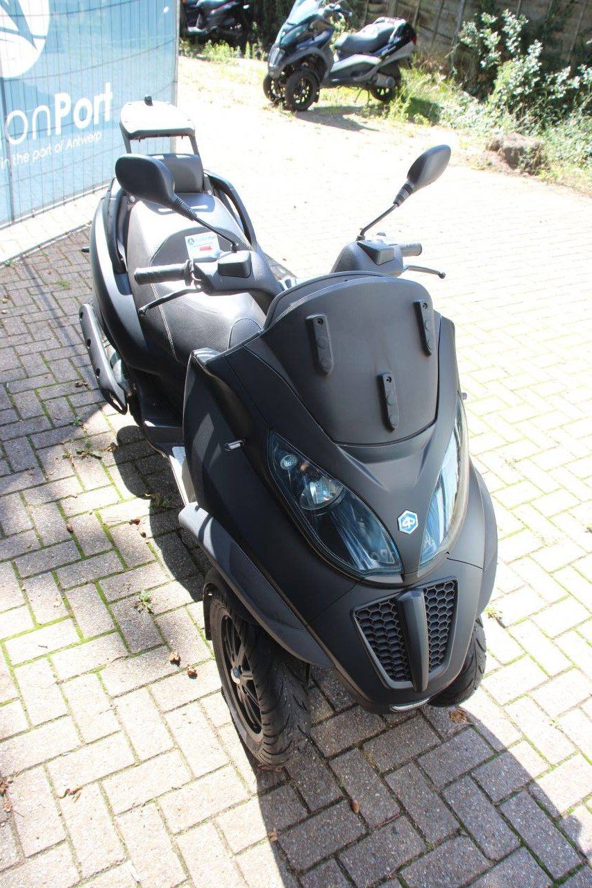 Roller Piaggio MP3 500 LT Benzin 40 PS 2013