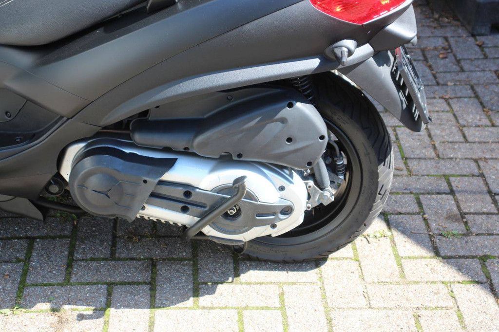 Roller Piaggio MP3 500 LT Benzin 40 PS 2013