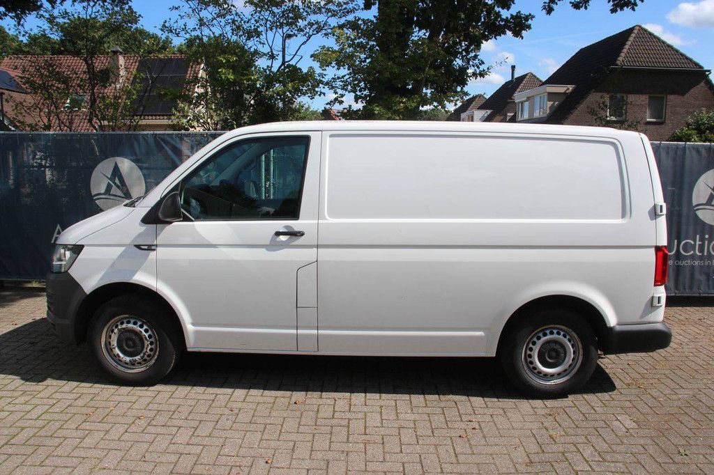 Volkswagen Transporter Diesel 102hp Van 2018