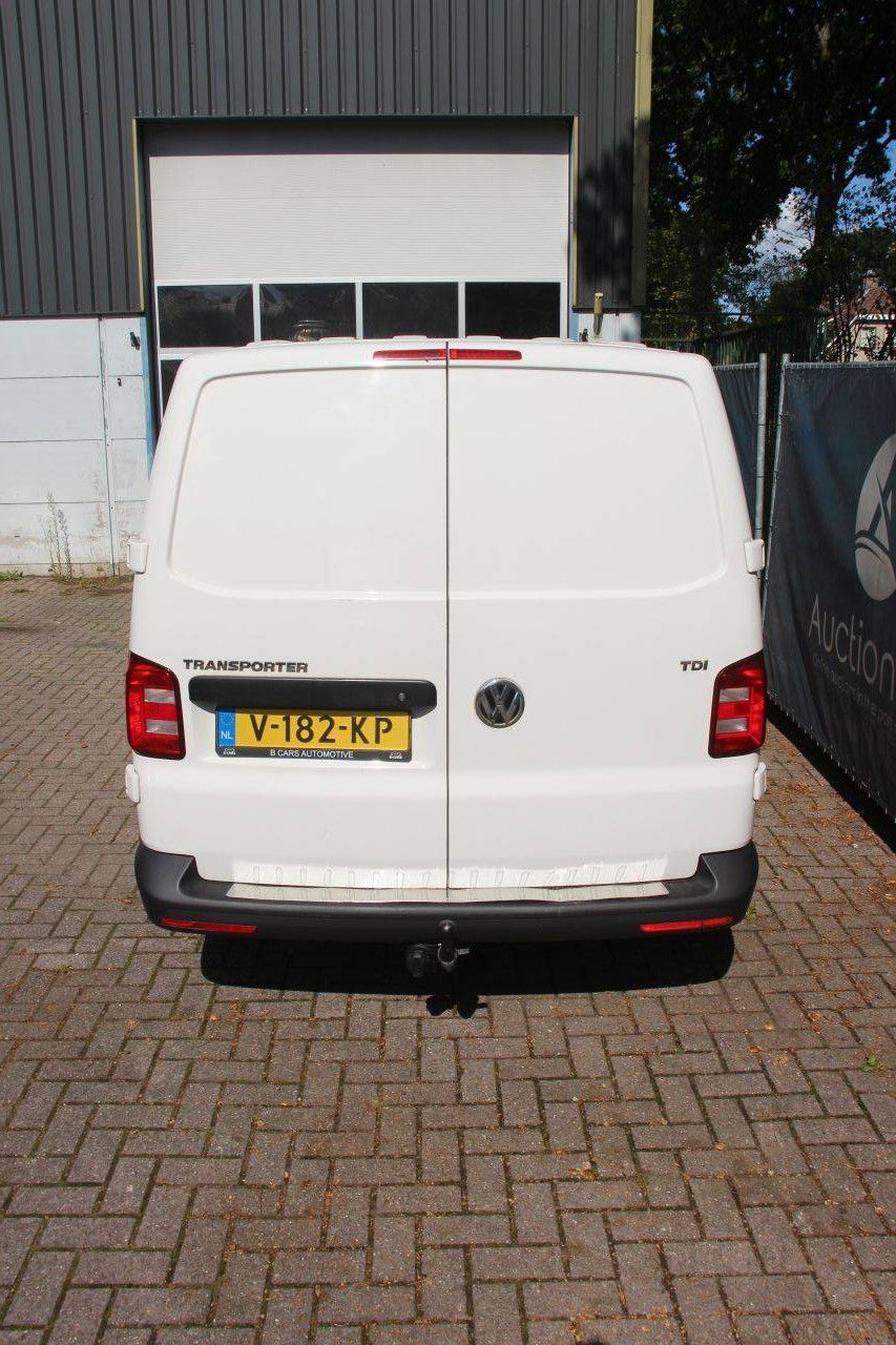 Volkswagen Transporter Diesel 102hp Van 2018