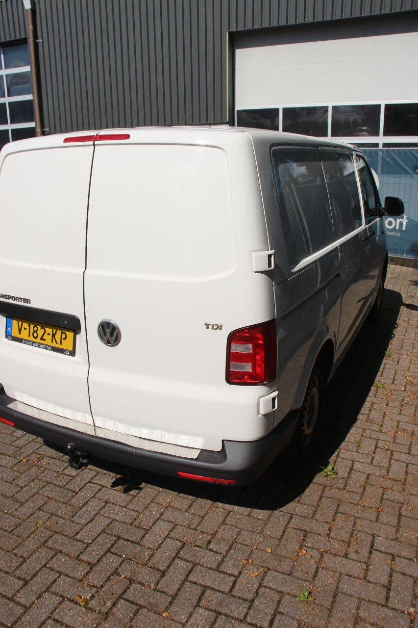 Volkswagen Transporter Diesel 102hp Van 2018
