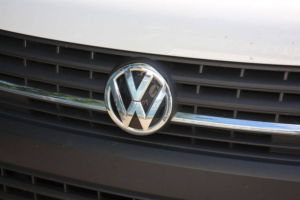 Volkswagen Transporter Diesel 102hp Van 2018