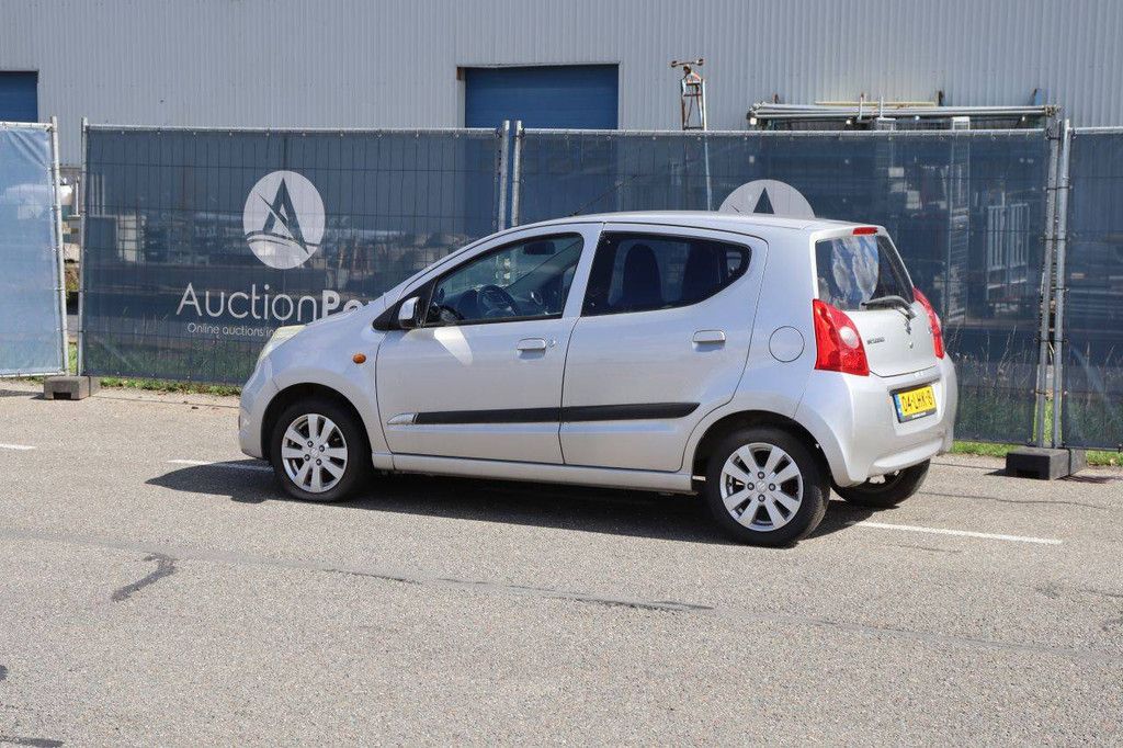 Suzuki Alto Pkw Benzin 68 PS 2010