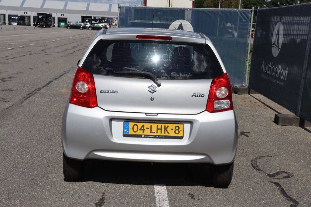 Suzuki Alto Pkw Benzin 68 PS 2010