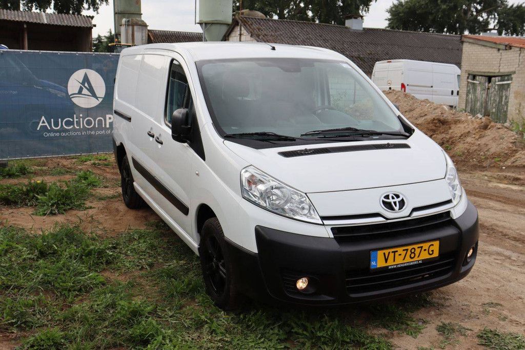 Toyota Proace Diesel 128 PS Van 2016