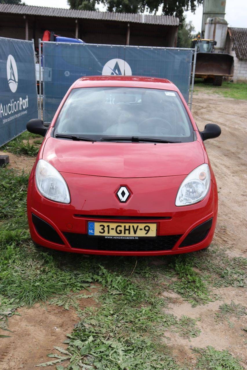 Pkw Renault Twingo Benzin 59 PS 2008 (Margin)
