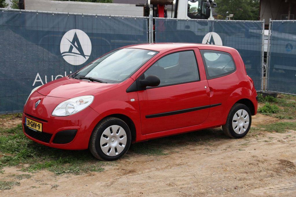 Pkw Renault Twingo Benzin 59 PS 2008 (Margin)