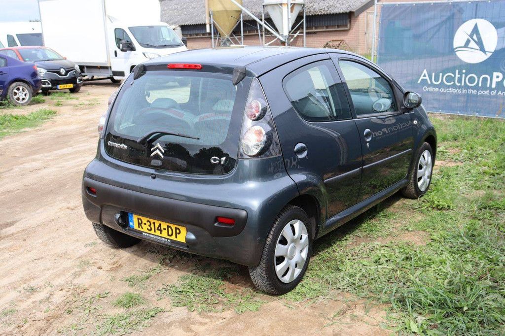 Pkw Citroën C1 Benzin 68 PS 2009 (Marge)