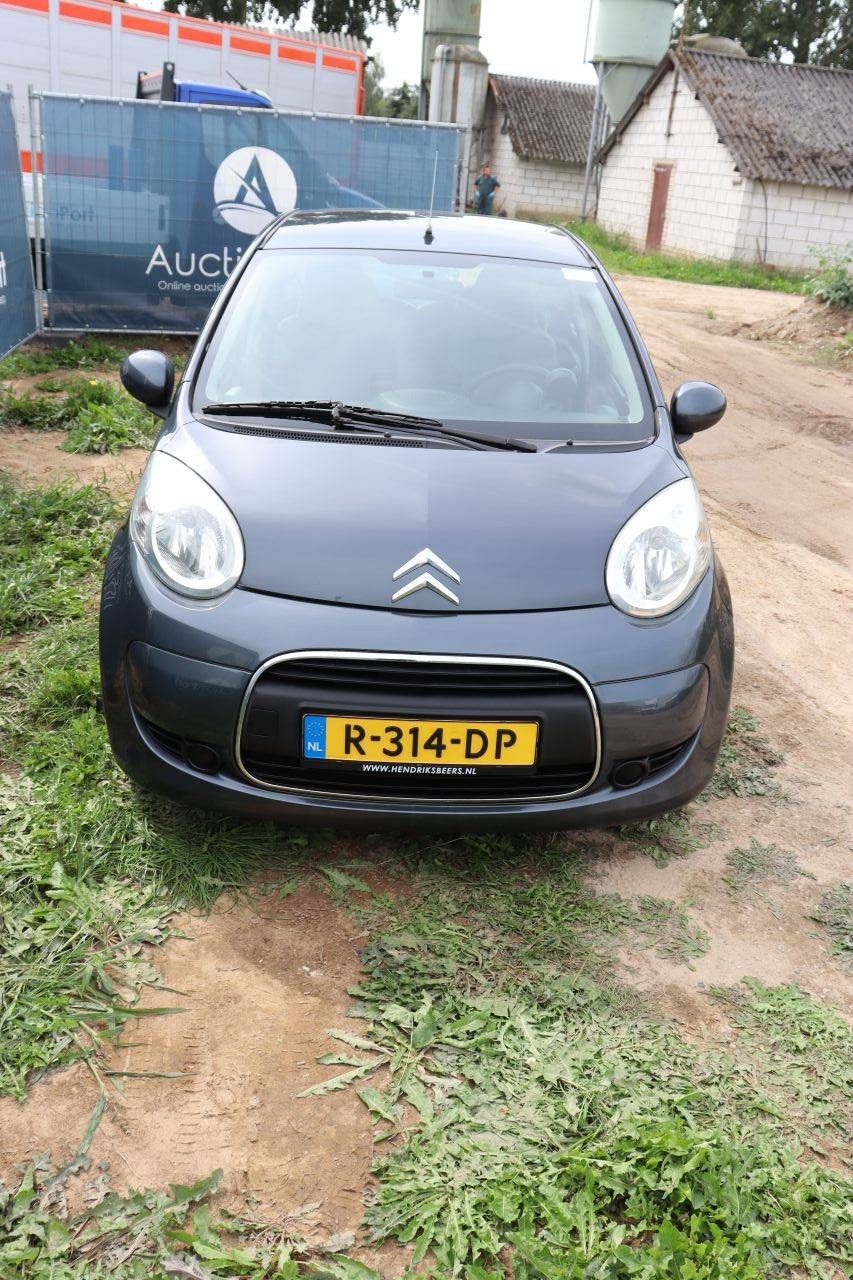 Pkw Citroën C1 Benzin 68 PS 2009 (Marge)