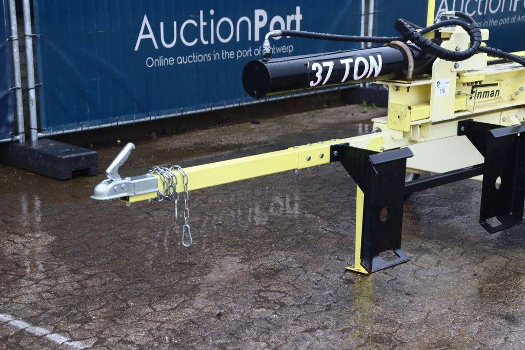 Finman log splitter 37000kg