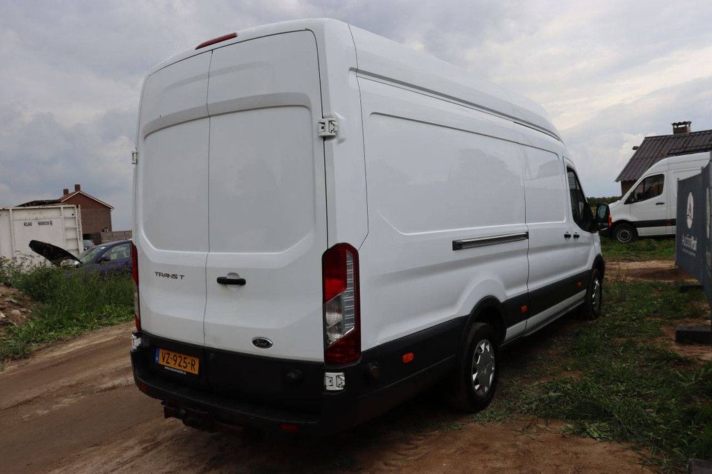 Ford Transit Diesel Van 131 PS 2016