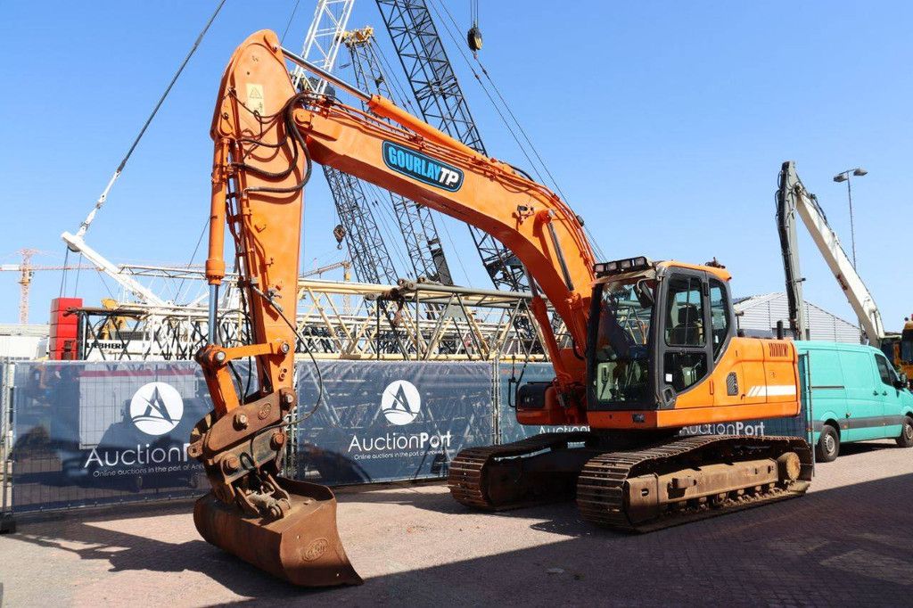 Doosan DX 180LC Diesel-Raupenbagger 2011