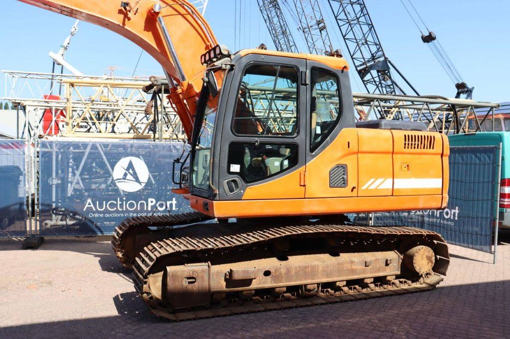 Doosan DX 180LC Diesel-Raupenbagger 2011