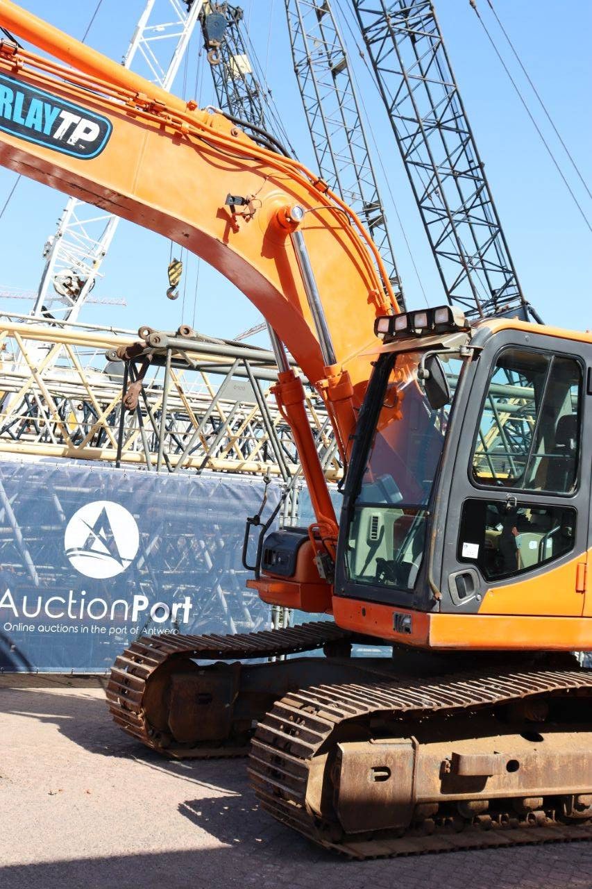 Doosan DX 180LC Diesel-Raupenbagger 2011