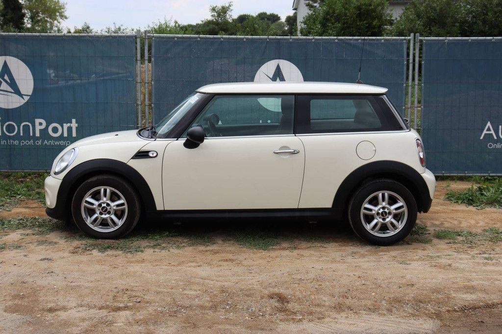 Passenger car MINI ONE Petrol 75hp 2011 (Margin)