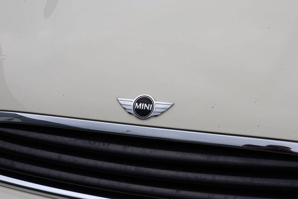 Passenger car MINI ONE Petrol 75hp 2011 (Margin)