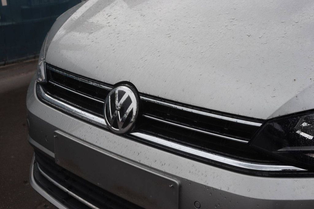 Pkw Volkswagen Golf Sportsvan Benzin 85 PS 2018 (Marge)