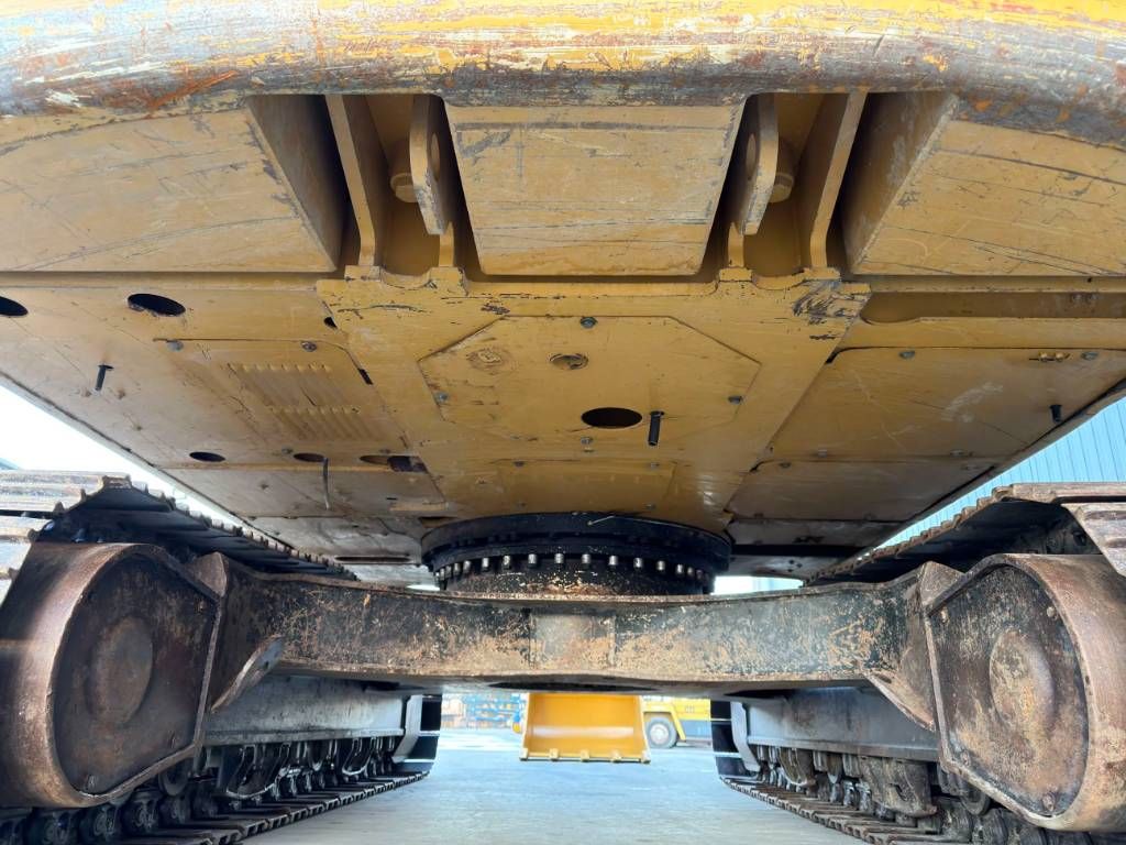 CAT 320E L