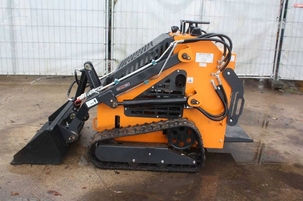 Kompaktlader ZJ-380, Benzin, 18,5 kW, Baujahr 2026, Neu, Vorführwagen