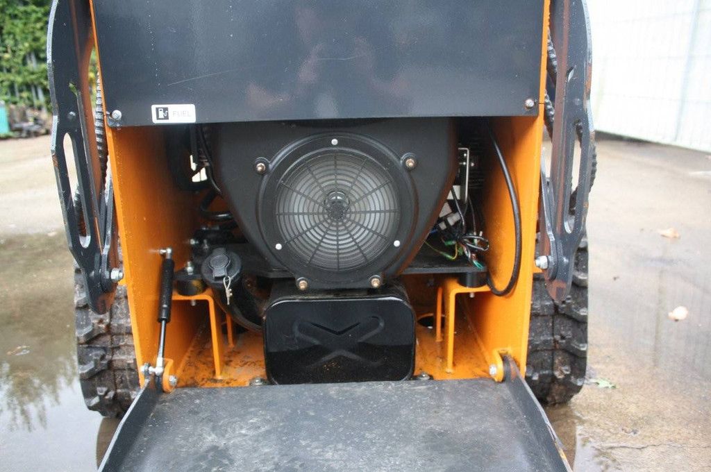 Kompaktlader ZJ-380, Benzin, 18,5 kW, Baujahr 2026, Neu, Vorführwagen