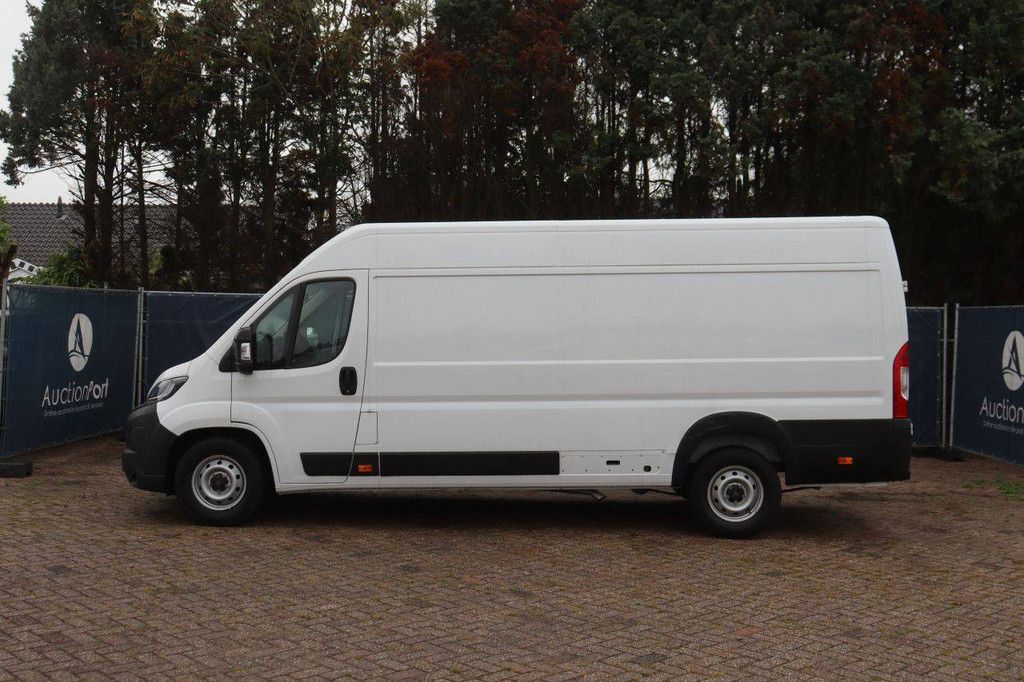 Peugeot Boxer Diesel 180 PS Van 2024