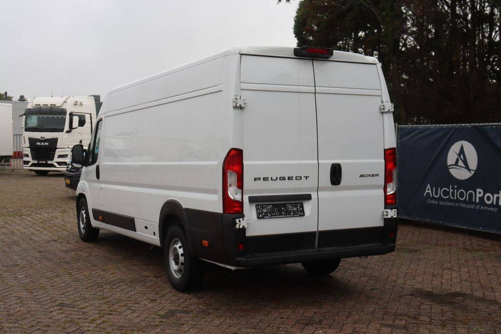 Peugeot Boxer Diesel 180 PS Van 2024