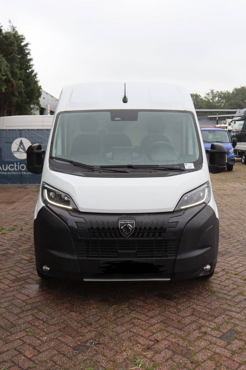 Peugeot Boxer Diesel 180 PS Van 2024